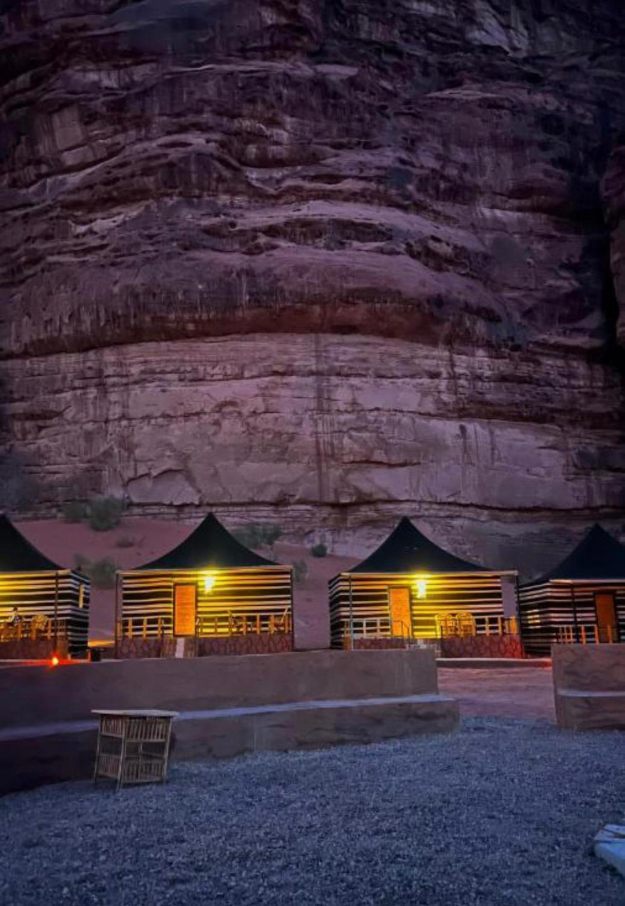 Rum Mountain Luxury Camp Aparthotel Wadi Rum Eksteriør bilde